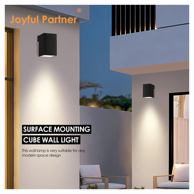 Εξωτερικό εσωτερικό τοίχωμα Led Light Square 8W DC 24v ζεστό λευκό SMD LED Casting Aluminium Housing Πολυλειτουργικό γωνία δέσμης