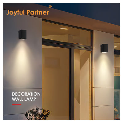 Εξωτερικό εσωτερικό τοίχωμα Led Light Square 8W DC 24v ζεστό λευκό SMD LED Casting Aluminium Housing Πολυλειτουργικό γωνία δέσμης